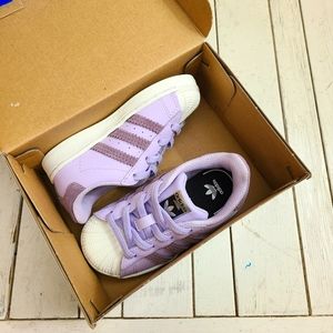 Adidas Superstar No tie Sneakers NWOT